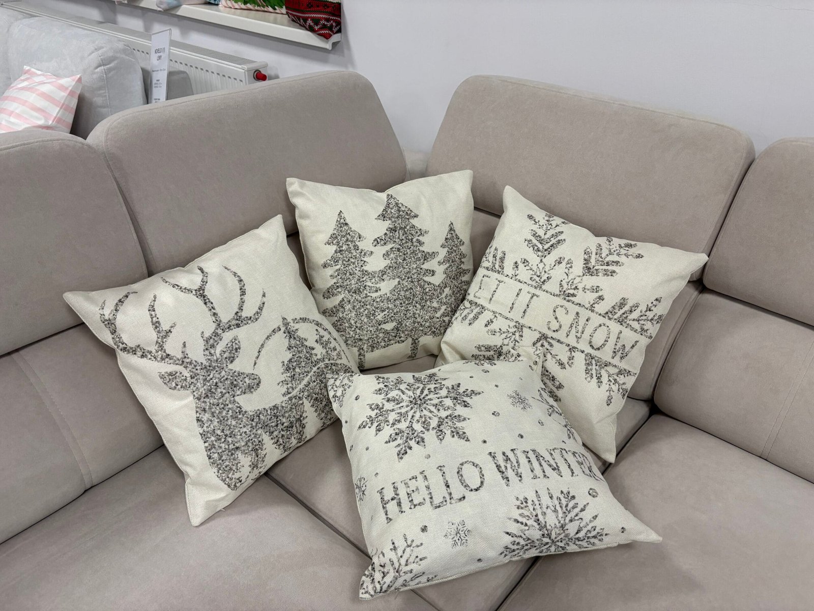Best Sofas for Family Christmas Gatherings , What to Look For This Year